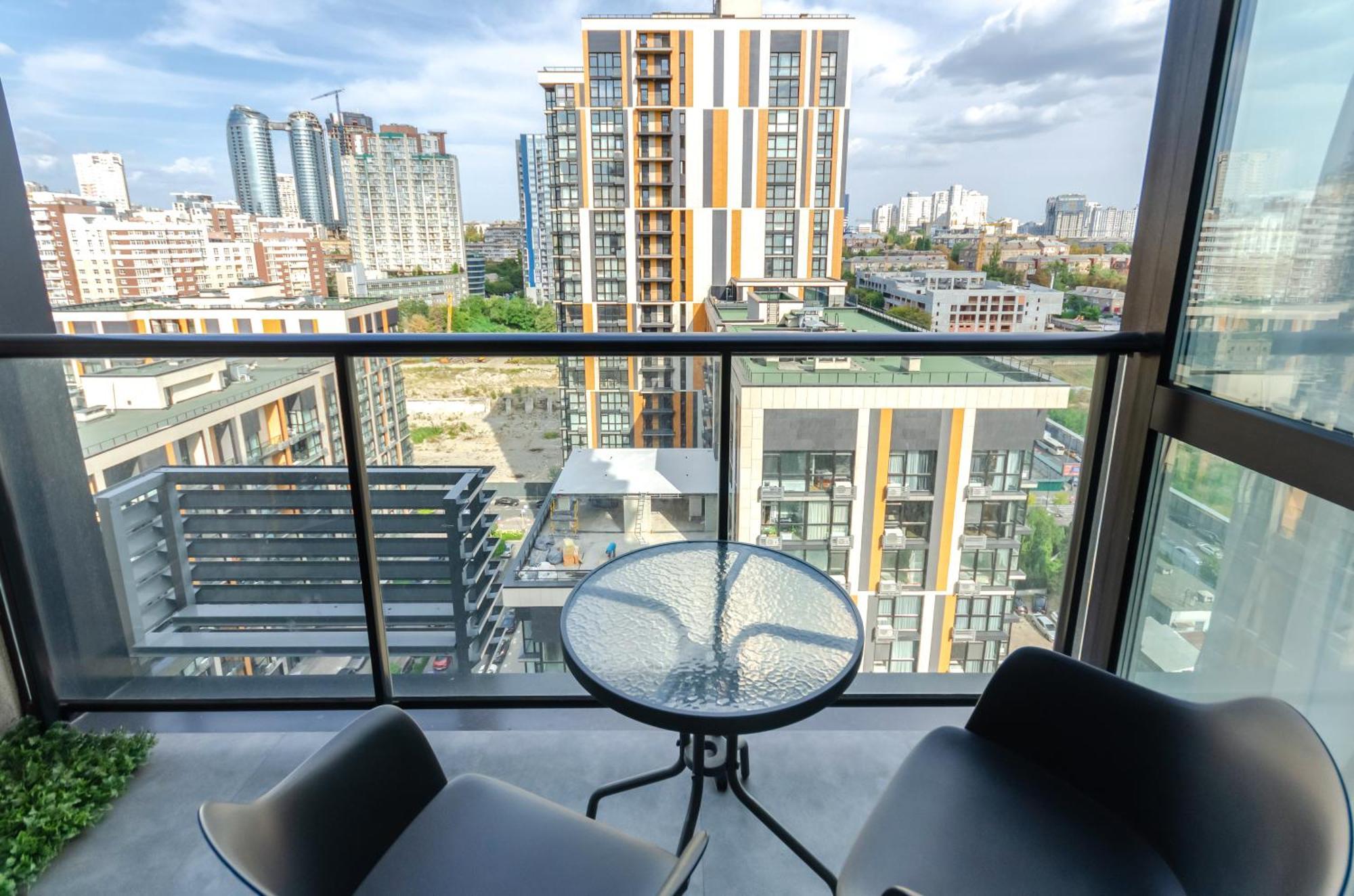 Petrovdom 85-141-122-38 Apartments In The Rc "French Quarter" เคียฟ ภายนอก รูปภาพ